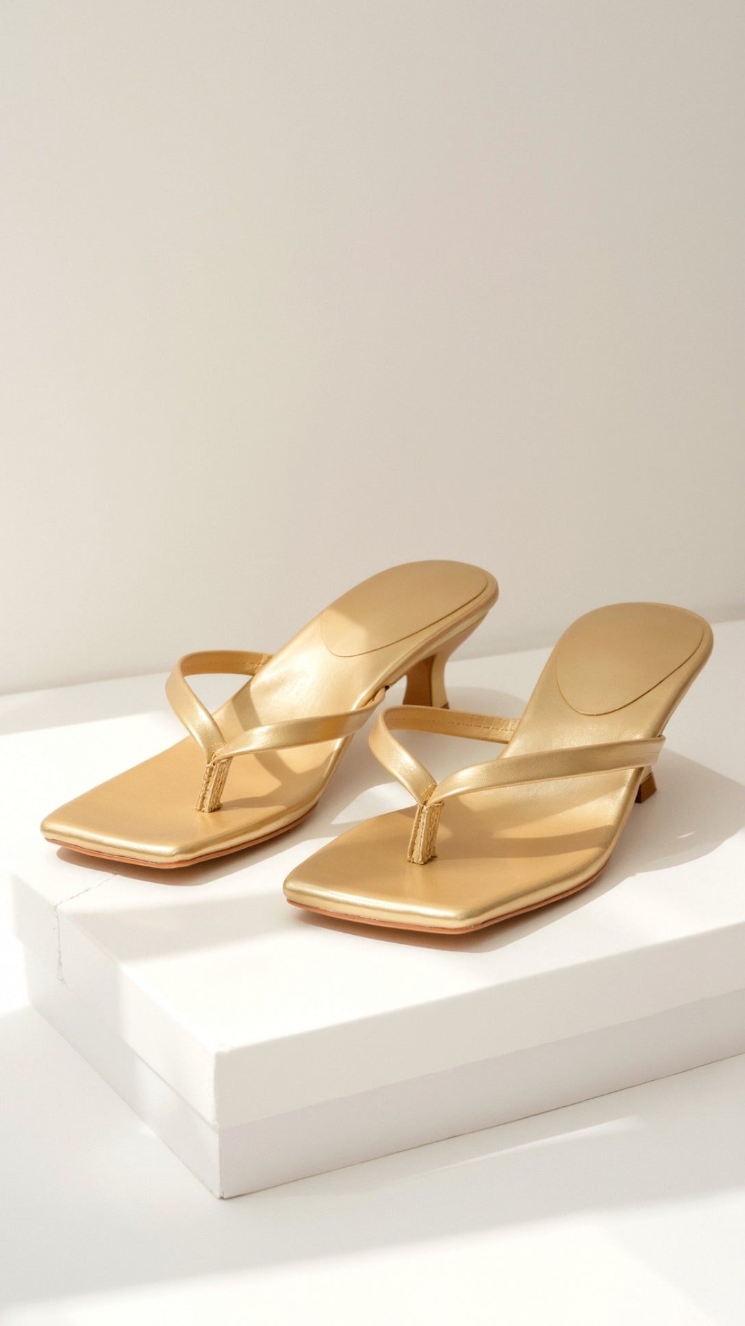 Jessica Thong Kitten Heeled Sandalen 5